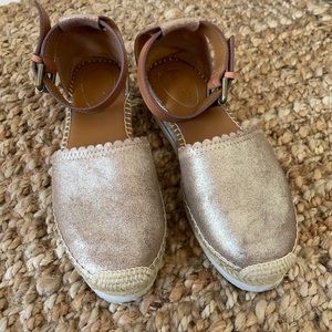 See by Chloè Sandals/Flats metallic tan - 38